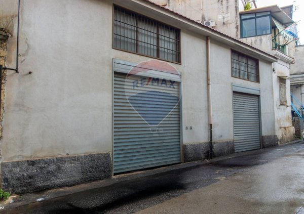 locale commerciale in affitto a Napoli in zona Poggioreale