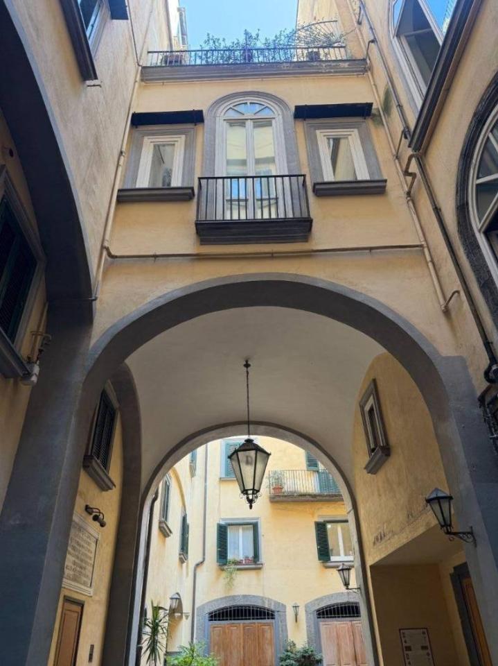 appartamento in affitto a Napoli in zona Stella