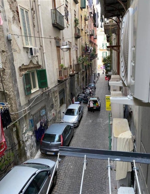 appartamento in affitto a Napoli in zona Stella