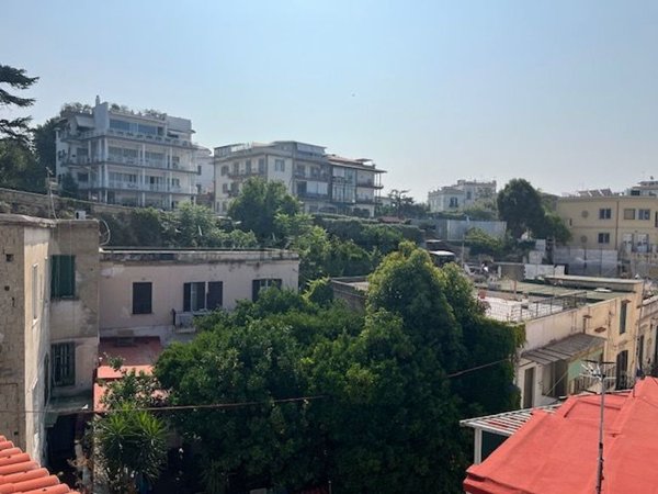 appartamento in affitto a Napoli in zona Posillipo