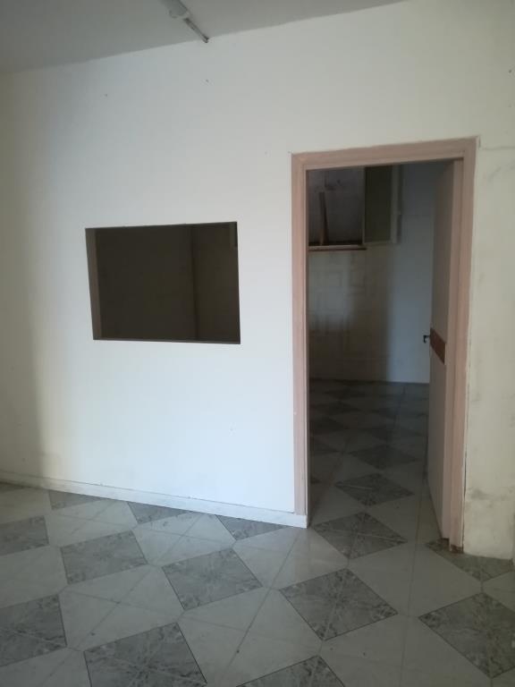 locale commerciale in affitto a Napoli in zona Camaldoli