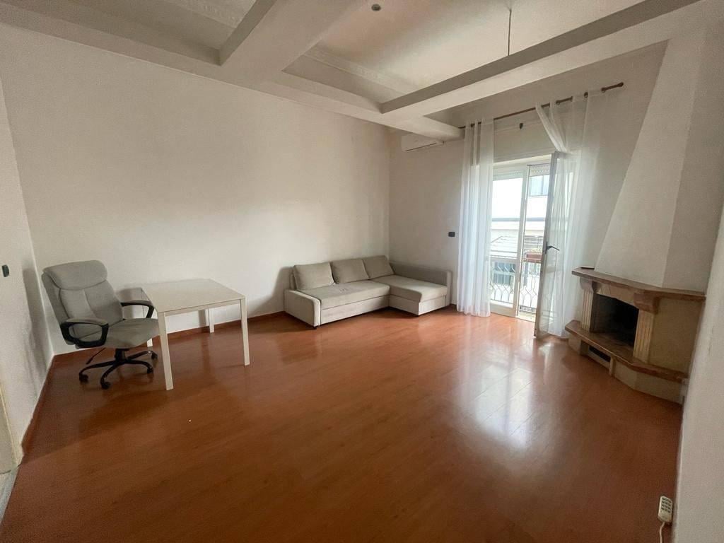 appartamento in affitto a Napoli in zona Stella