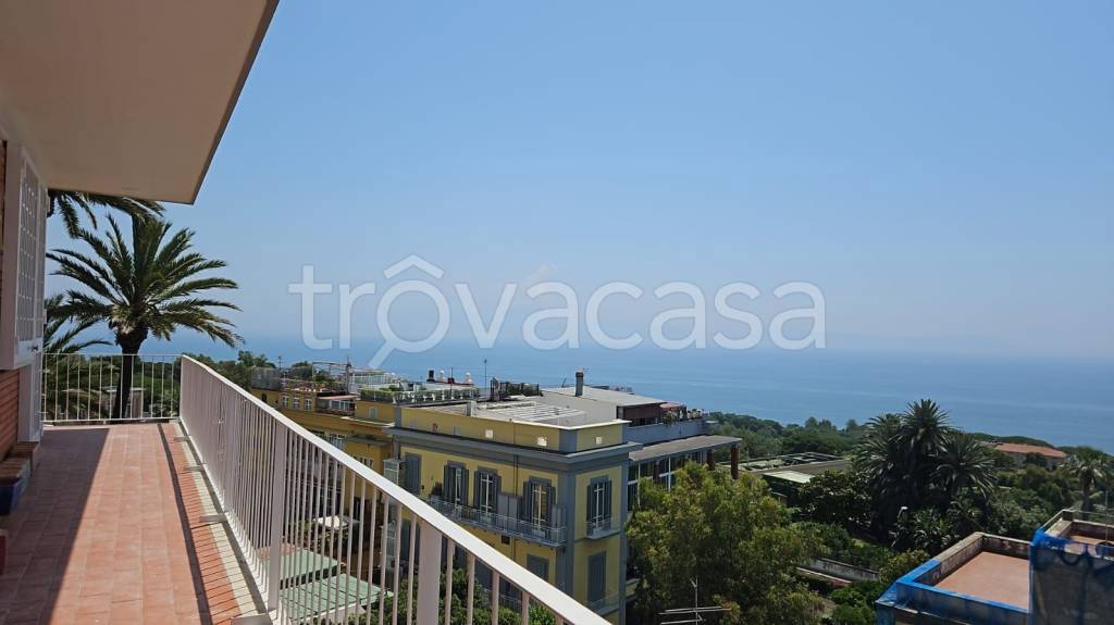appartamento in affitto a Napoli in zona Posillipo