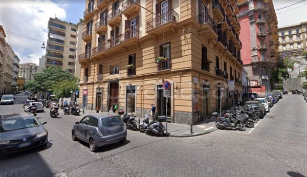 appartamento in affitto a Napoli in zona Chiaia