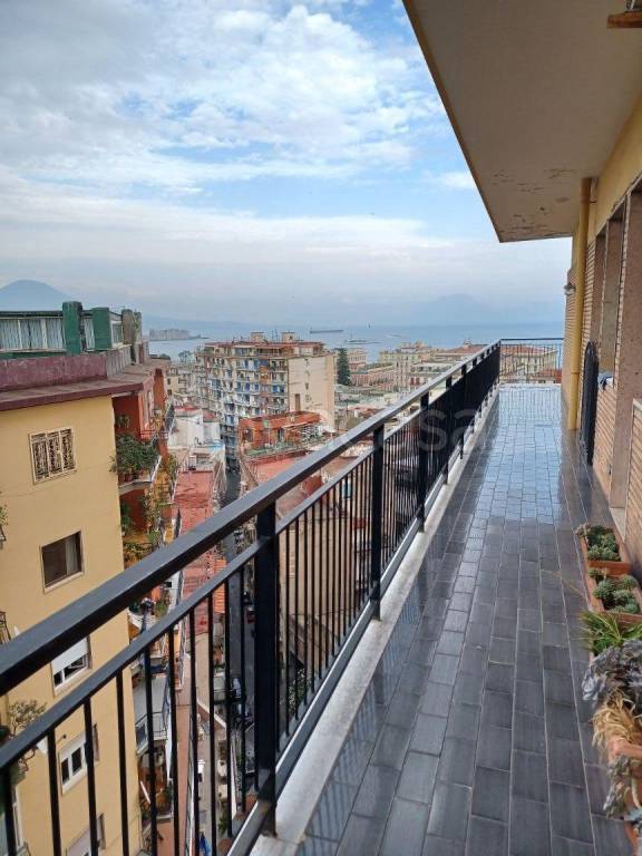 appartamento in affitto a Napoli in zona Chiaia