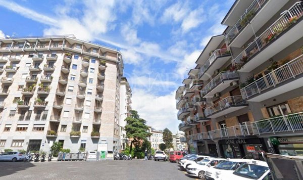 appartamento in affitto a Napoli in zona Chiaia