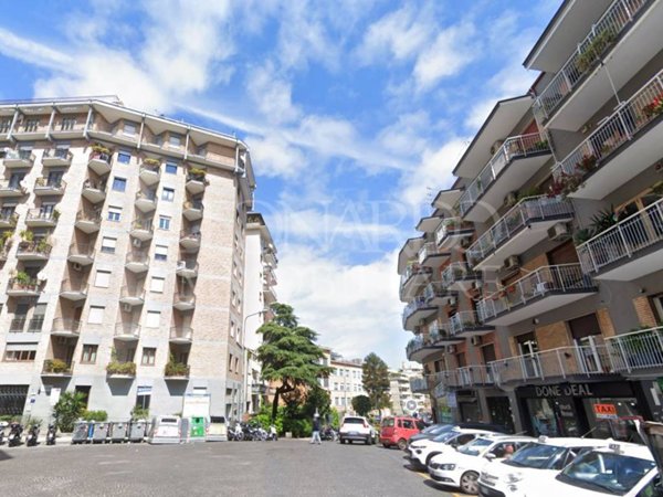 appartamento in affitto a Napoli in zona Chiaia