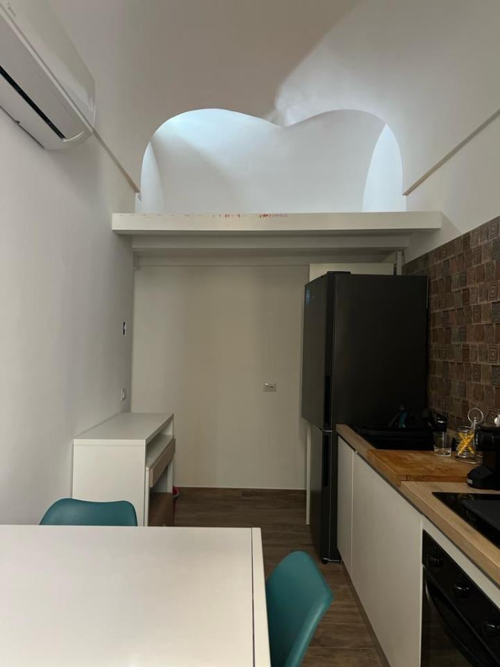 appartamento in affitto a Napoli in zona Chiaia