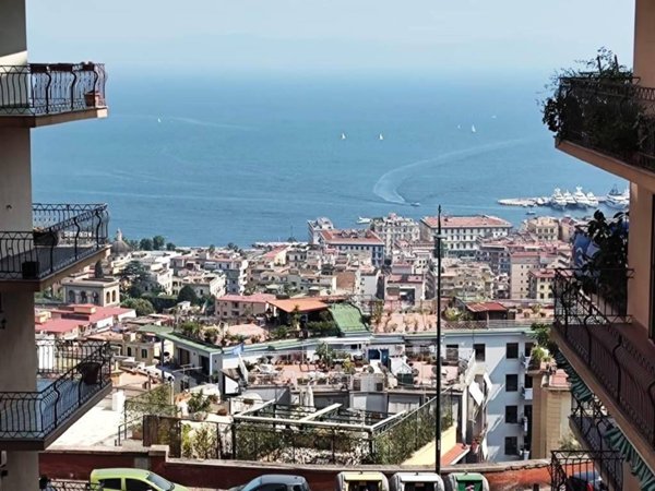 appartamento in affitto a Napoli in zona Vomero