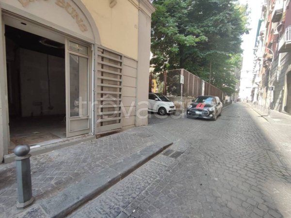 appartamento in affitto a Napoli in zona Chiaia