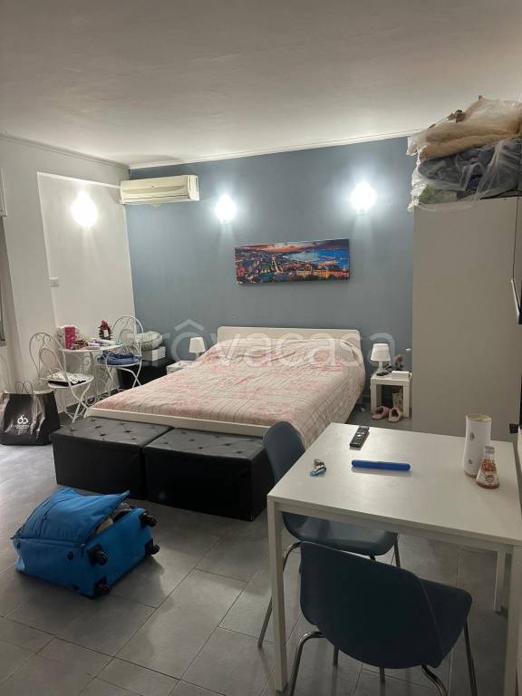 appartamento in affitto a Napoli in zona Chiaia