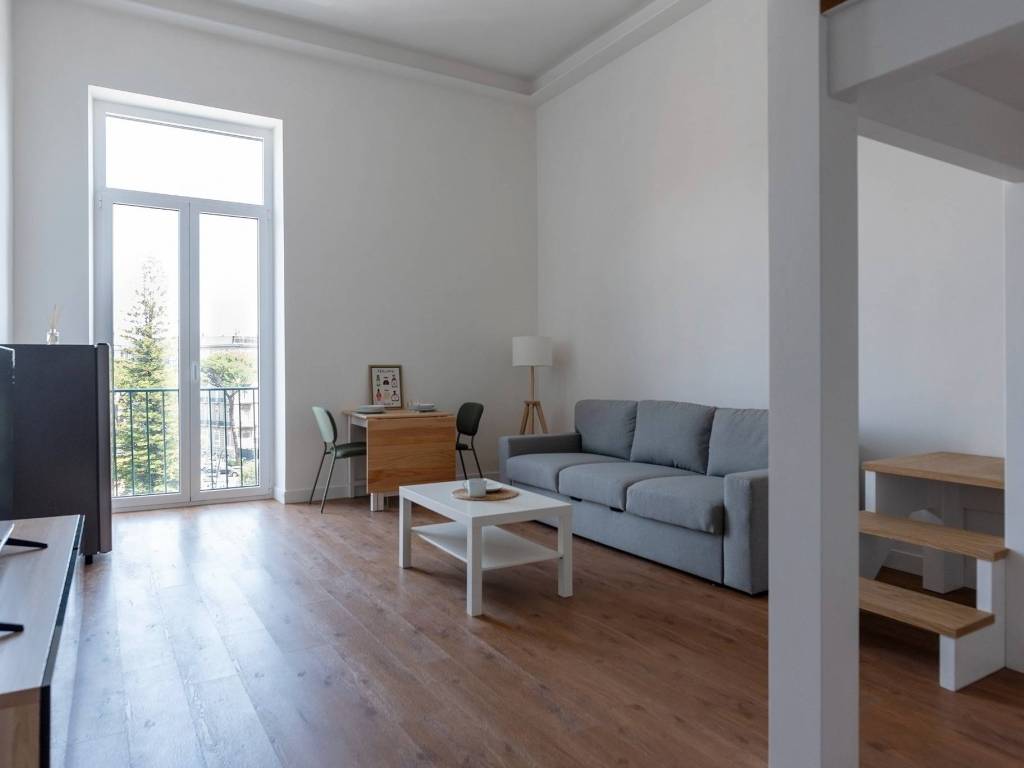 appartamento in affitto a Napoli in zona Chiaia
