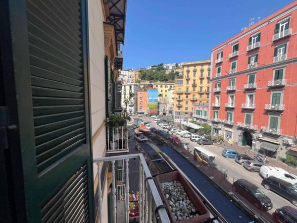 appartamento in affitto a Napoli in zona Chiaia