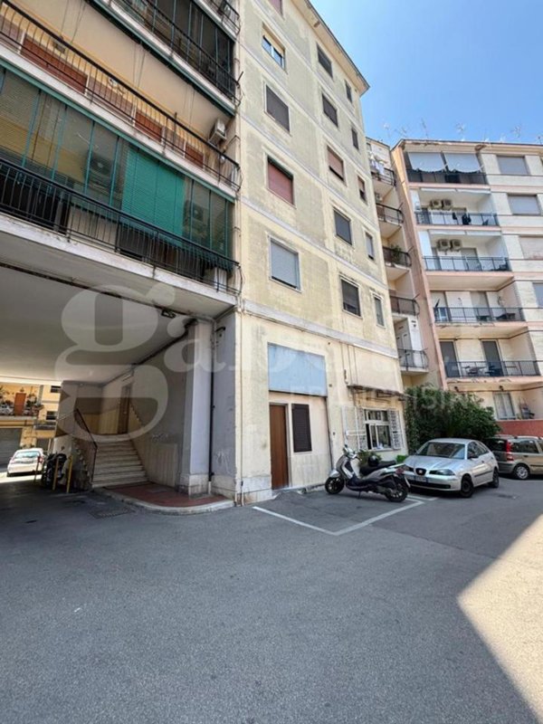 appartamento in affitto a Napoli in zona Stella