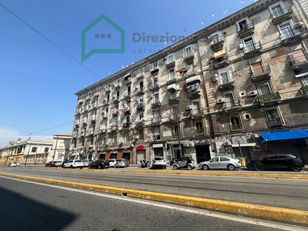 negozio in affitto a Napoli in zona Vicaria