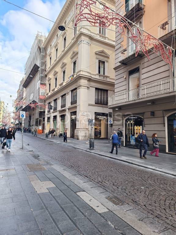 ufficio in affitto a Napoli in zona Porto