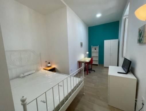 appartamento in affitto a Napoli in zona Stella
