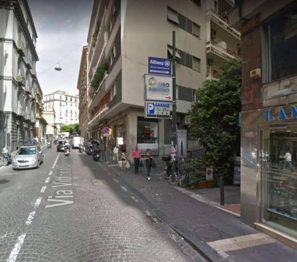appartamento in affitto a Napoli in zona Chiaia
