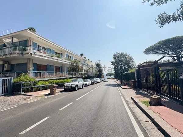 appartamento in affitto a Napoli in zona Posillipo