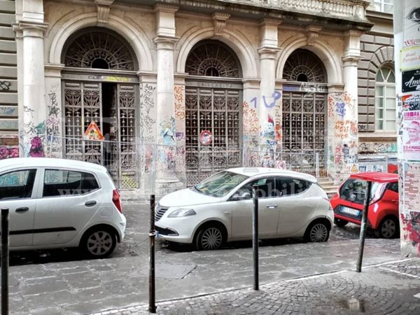 appartamento in affitto a Napoli in zona Chiaia