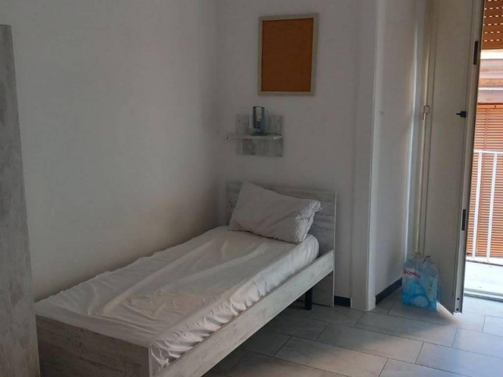 appartamento in affitto a Napoli in zona Stella