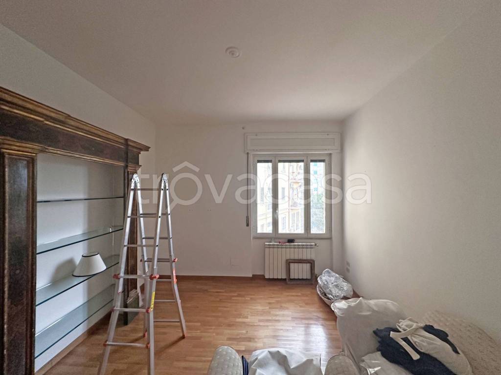 appartamento in affitto a Napoli in zona Chiaia