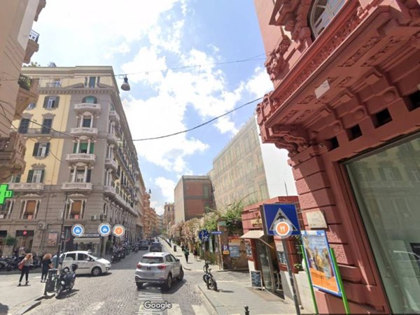 appartamento in affitto a Napoli in zona Chiaia