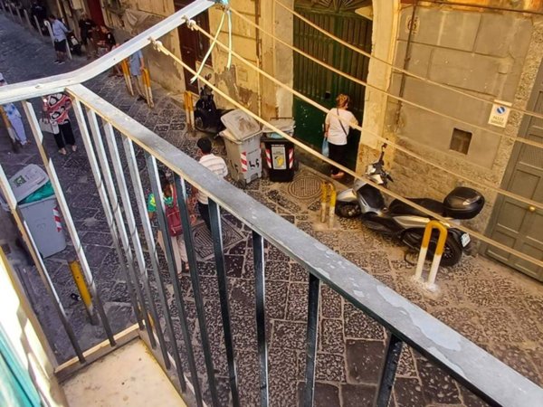 appartamento in affitto a Napoli in zona Stella