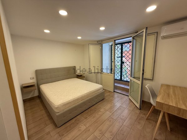 appartamento in affitto a Napoli in zona Chiaia