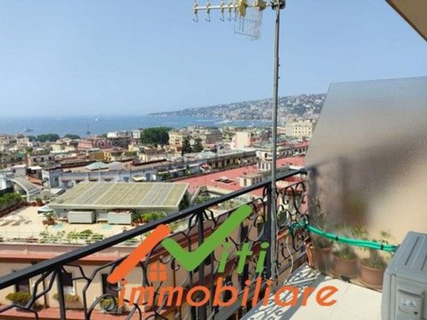appartamento in affitto a Napoli in zona Chiaia