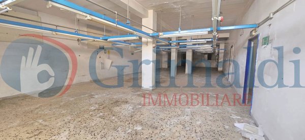 ufficio in affitto a Napoli in zona Secondigliano