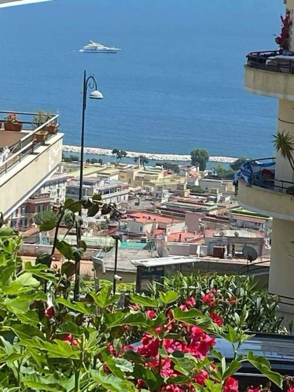 appartamento in affitto a Napoli in zona Vomero