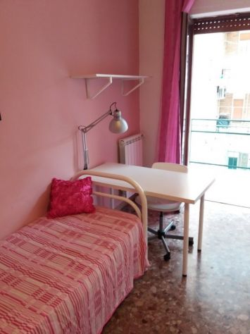 camera singola in affitto a Napoli in zona Arenella