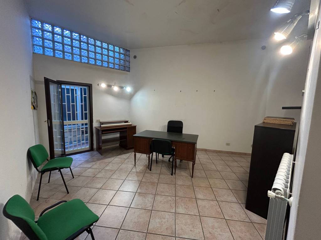 appartamento in affitto a Napoli in zona Stella