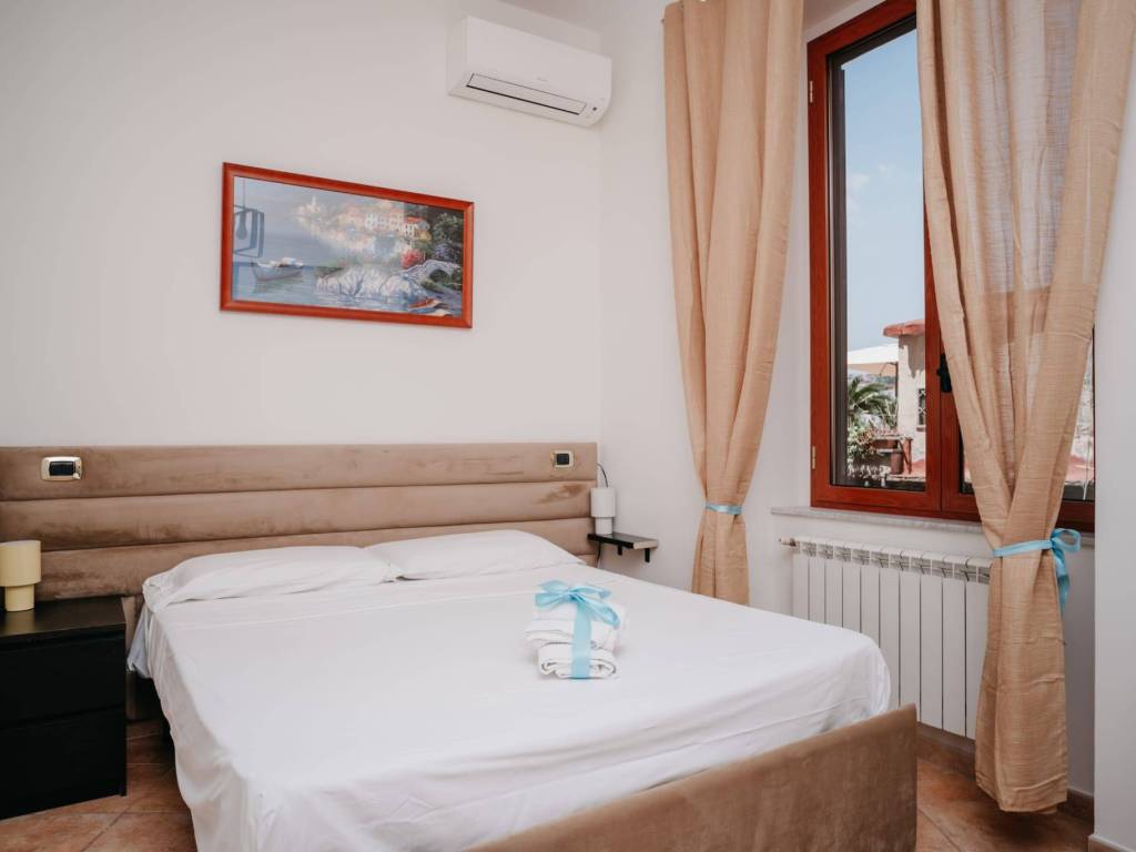 appartamento in affitto a Napoli in zona Stella
