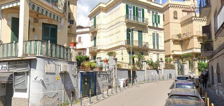 appartamento in affitto a Napoli in zona San Carlo all'Arena