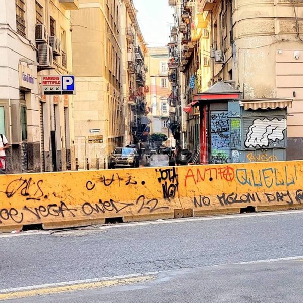 negozio in affitto a Napoli