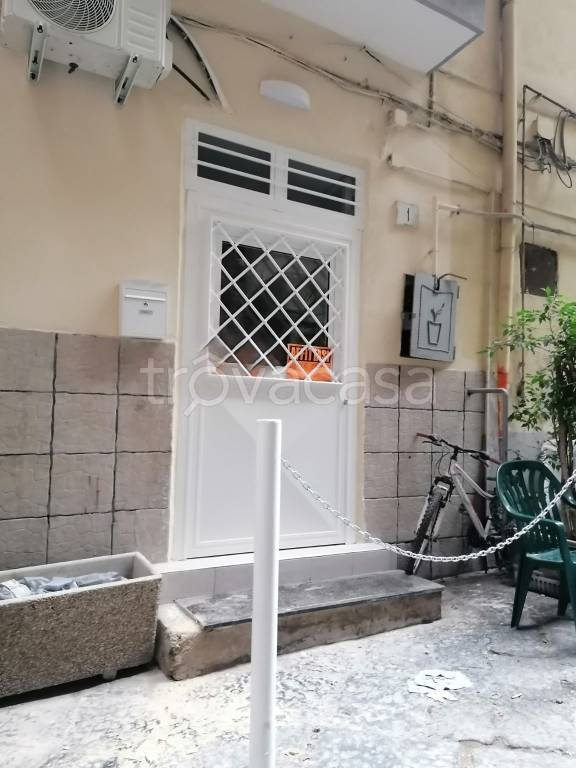 appartamento in affitto a Napoli in zona Chiaia