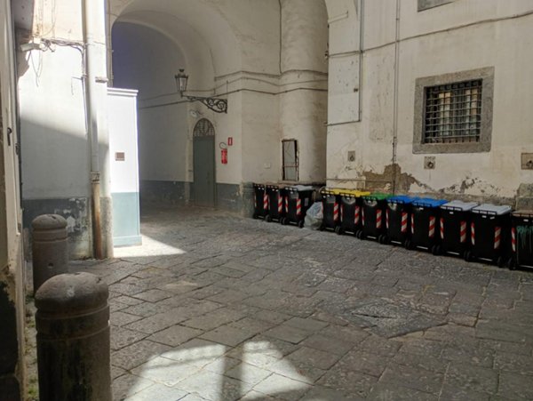appartamento in affitto a Napoli in zona Stella