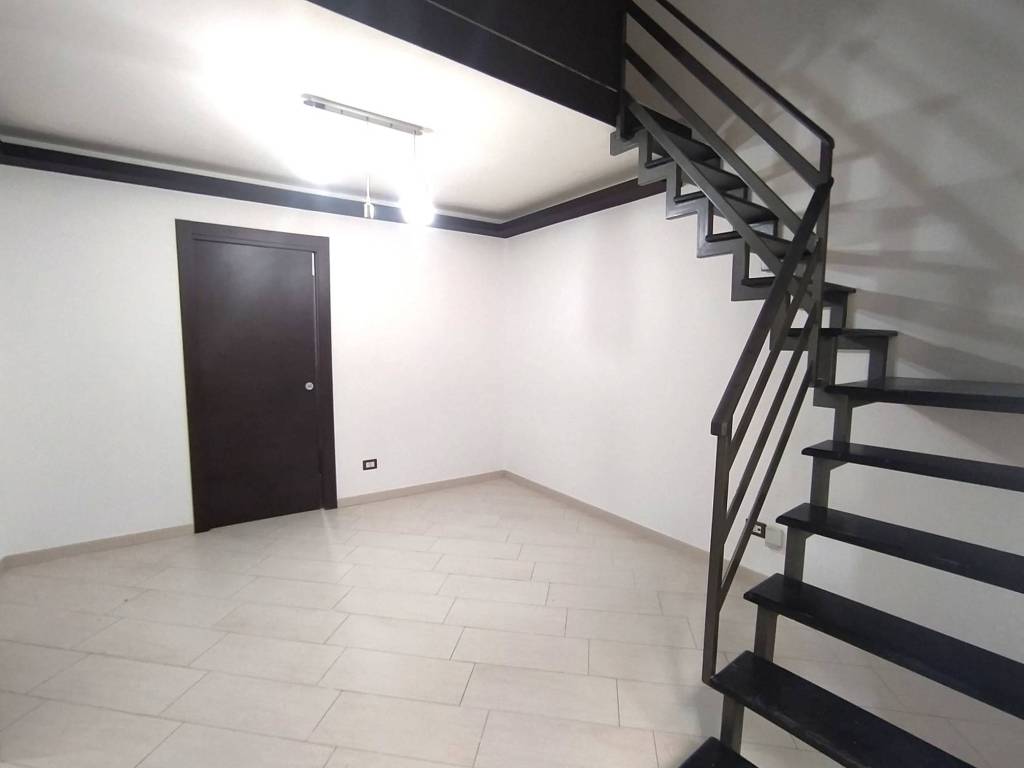 appartamento in affitto a Napoli in zona Stella