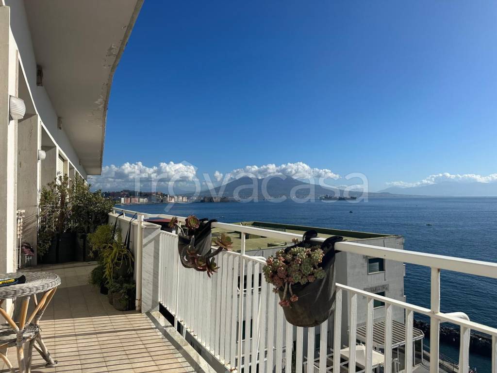 appartamento in affitto a Napoli in zona Posillipo