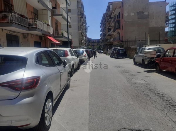 locale commerciale in affitto a Napoli in zona Pianura