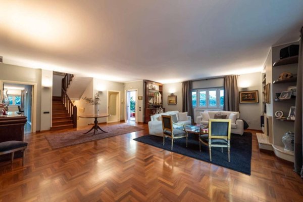 casa indipendente in affitto a Napoli in zona Vicaria