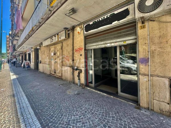 negozio in affitto a Napoli in zona Pianura