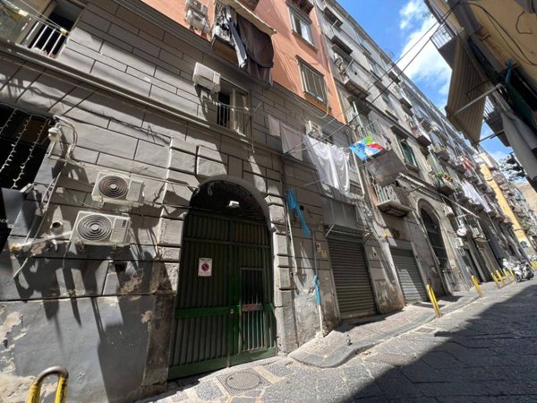 appartamento in affitto a Napoli in zona Chiaia