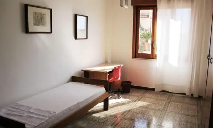 appartamento in affitto a Napoli in zona Stella