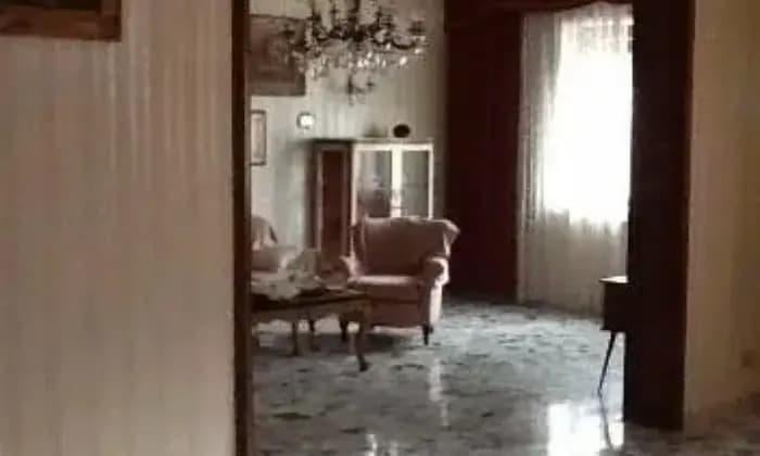 appartamento in affitto a Napoli in zona Chiaia