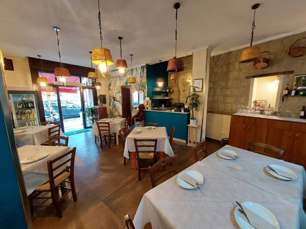 negozio in affitto a Napoli in zona Capodimonte / Colli Aminei