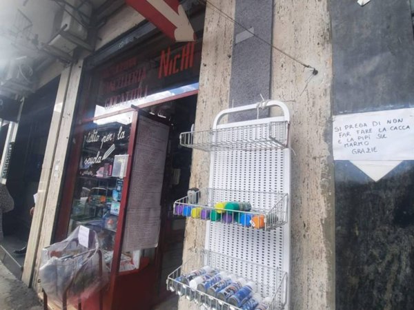 negozio in affitto a Napoli in zona Soccavo