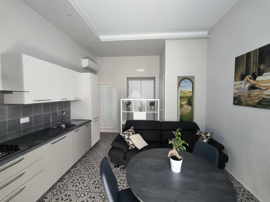 appartamento in affitto a Napoli in zona Pendino / San Giuseppe